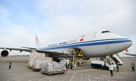 往國外寄東西，哪家快遞公司好?